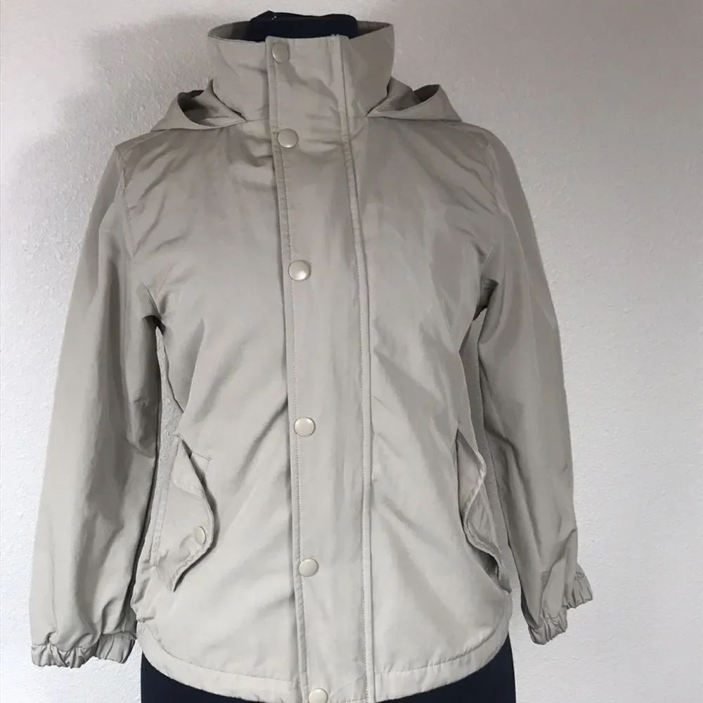 GU JACKET SIZE 140 (9-10) UNISEX